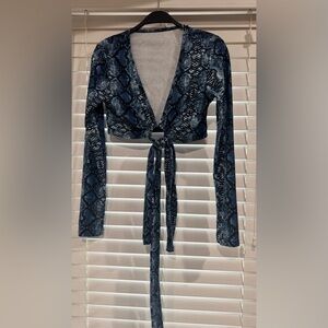 SHEIN Black and Blue Crop Tie Front Blouse